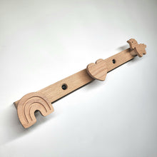 Lade das Bild in den Galerie-Viewer, Garderobenleiste aus massivem Eichenholz - Märchen