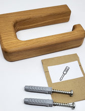 Lade das Bild in den Galerie-Viewer, Minimalistischer Toilettenpapierhalter aus massivem Eichenholz