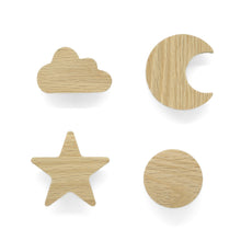 Lade das Bild in den Galerie-Viewer, Möbelgriffe "Sonne, Mond und Sterne" aus Eichenholz