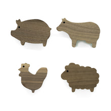 Lade das Bild in den Galerie-Viewer, Möbelgriffe "Bauernhoftiere" aus Walnussholz