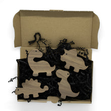 Lade das Bild in den Galerie-Viewer, Möbelgriffe "Dinosaurier" aus Walnussholz