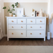 Lade das Bild in den Galerie-Viewer, Möbelgriffe "Schrauben" aus Eichenholz