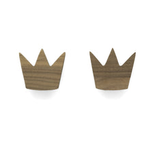 Lade das Bild in den Galerie-Viewer, Möbelgriffe "Märchen" aus Walnussholz