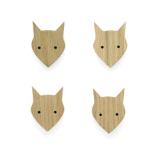 Lade das Bild in den Galerie-Viewer, Möbelgriffe "Heimische Tiere" aus Eichenholz