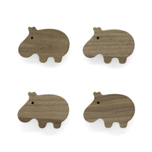Lade das Bild in den Galerie-Viewer, Möbelgriffe "Afrikanische Tiere" aus Walnussholz
