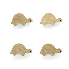 Lade das Bild in den Galerie-Viewer, Möbelgriffe "Meerestiere" aus Eichenholz