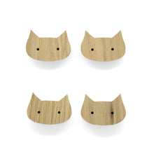 Lade das Bild in den Galerie-Viewer, Möbelgriffe "Heimische Tiere" aus Eichenholz