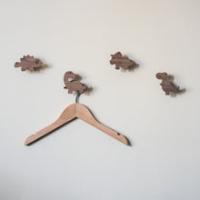 Lade das Bild in den Galerie-Viewer, Wandhaken "Dinosaurier" aus Walnussholz