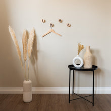 Lade das Bild in den Galerie-Viewer, Personalisierte Wandhaken aus Eiche, rund