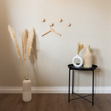 Lade das Bild in den Galerie-Viewer, Personalisierte Wandhaken aus Eiche, rund