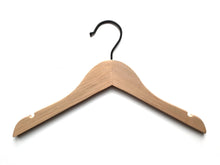 Lade das Bild in den Galerie-Viewer, Kleiderbügel für Kinderkleidung