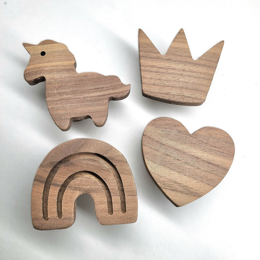 Wandhaken "Märchen" aus Walnussholz