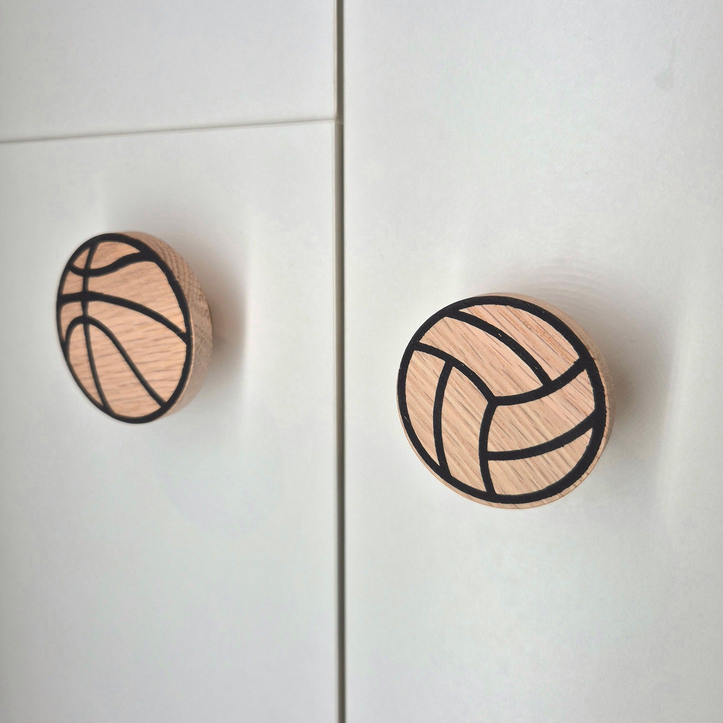 Möbelgriffe "Ballsport" aus Eichenholz