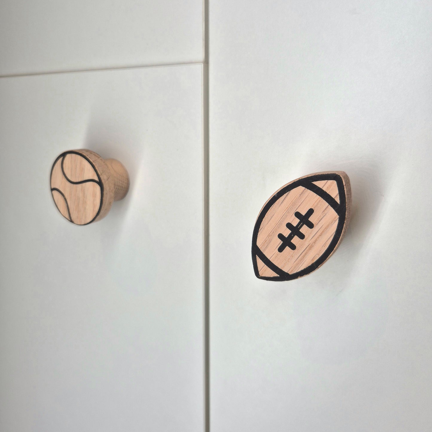 Möbelgriffe "Ballsport" aus Eichenholz