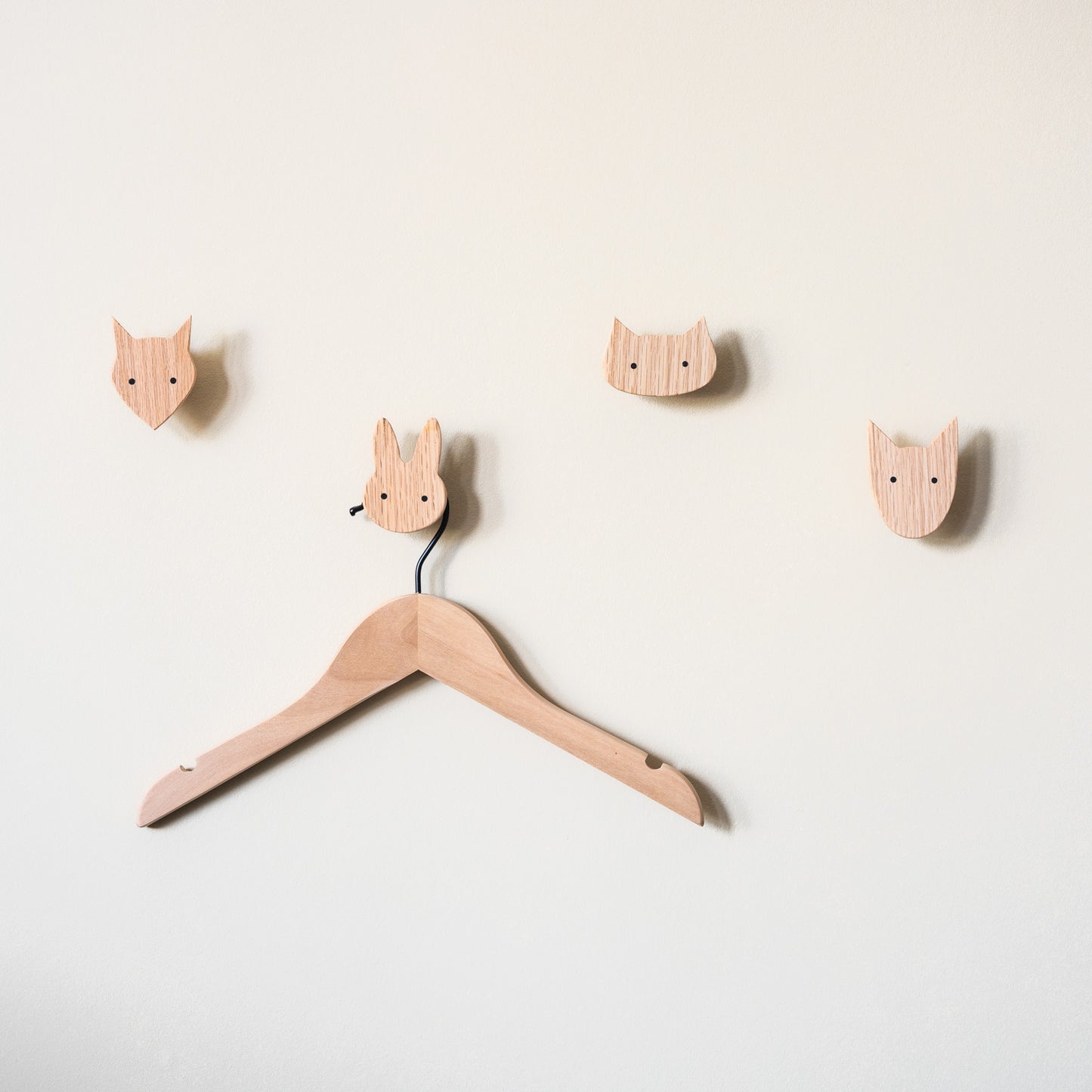 Wall Hook 'Native Animals' Made of Oak Wood