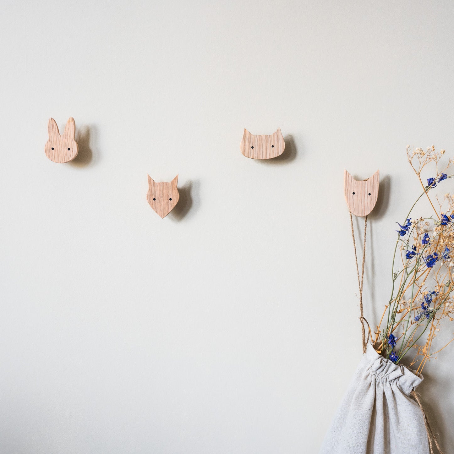 Wall Hook 'Native Animals' Made of Oak Wood