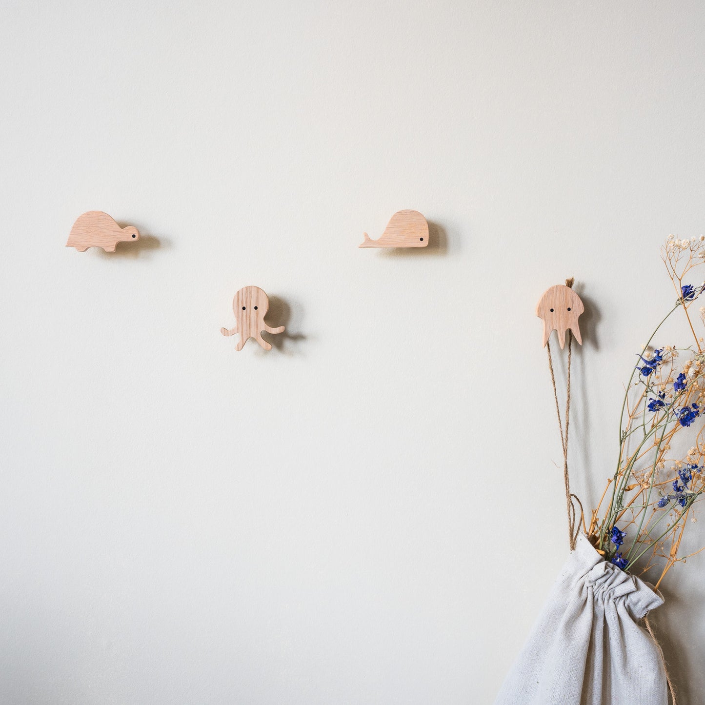 Wall Hooks 'Sea Animals' Made of Oak Wood
